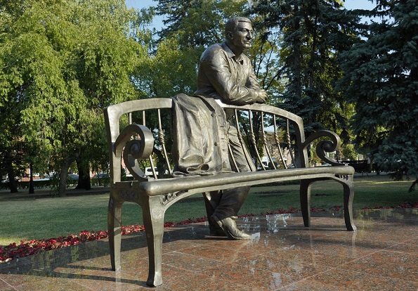 Памятник Андрею Джатдоеву в Ставрополе