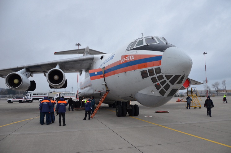 в Сочи для участия в поисковой операции в районе крушения Ту-154 прибыл самолет МЧС