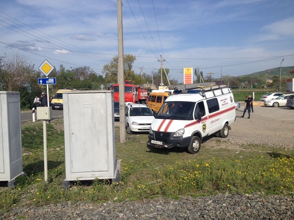 Электропоезд сошел с рельсов в Невинномысске в результате ДТП