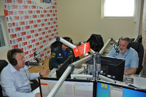 «Открытый диалог» с Николаем Сасиным на радиостанции «Мир»