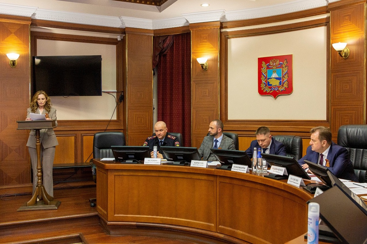 Заседание антитеррористической комиссии под председательством главы Ставрополя Ивана Ульянченко