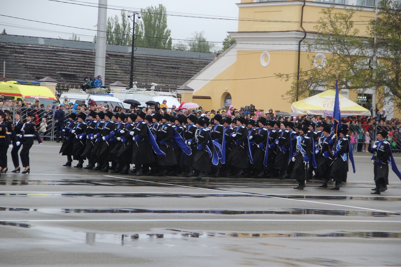 В Параде Победы в Ставрополе участвовали 86 казаков | 10.05.2021 |  Ставрополь - БезФормата