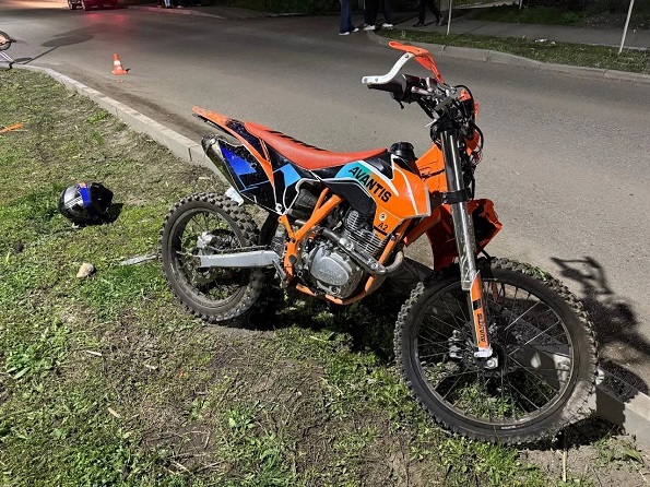 На Ставрополье 16-летний подросток на питбайке сбил пенсионерку