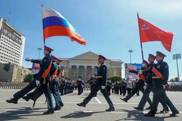 парад в краевом центре состоится без прохождения колонны военной техники.