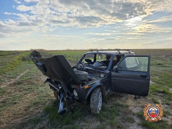 Водитель "Нивы" погиб съехав в канал в Арзгирском округе
