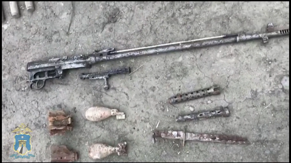 Сотрудники полиции и ФСБ края изъяли оружие и боеприпасы времен ВОВ у местного жителя