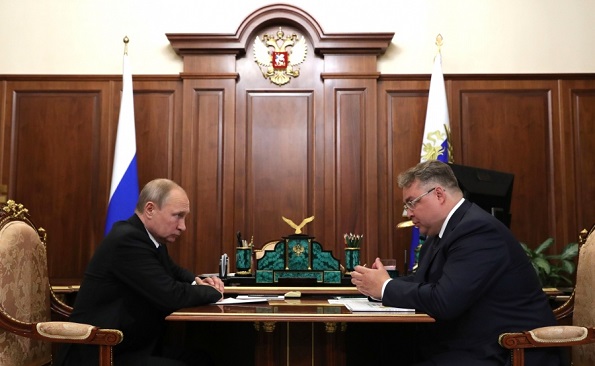 В Москве Президент России Владимир Путин провёл рабочую встречу с Губернатором Ставрополья Владимиром Владимировым