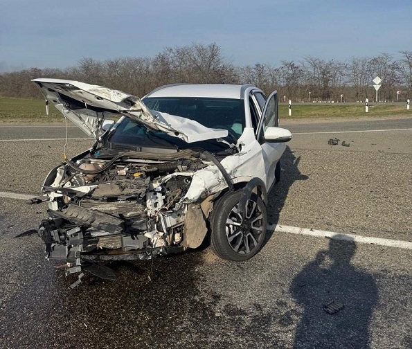 В Изобильненском округе в результате ДТП пострадал начинающий водитель