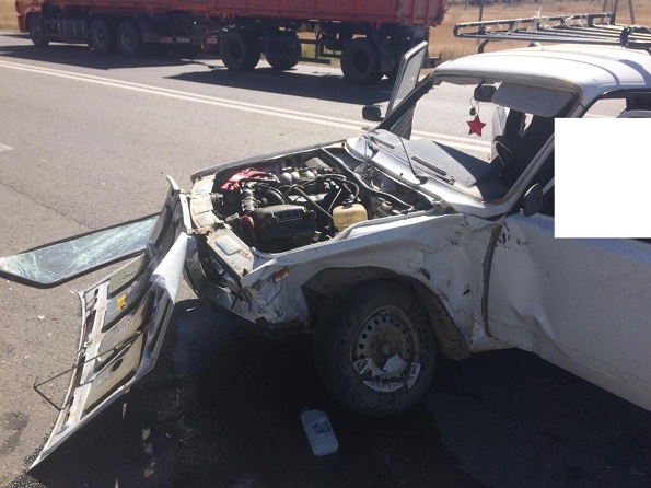 В Благодарненском городском округе в автоаварии погиб 99-летний водитель, 3 человека пострадали