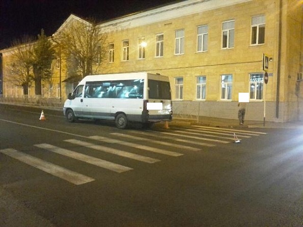 В Ставрополе маршрутка проехала по ноге пешехода на «зебре»