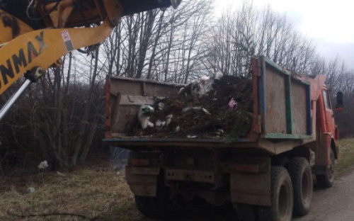 Уборка кладбищ к Пасхе