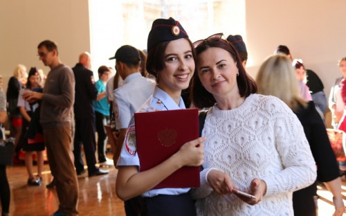 В Ставрополе учащихся гимназии приняли в кадеты
