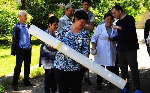 Пациенты психбольницы Ставрополя ритуально сожгли гигантскую сигарету – и бросили курить!