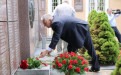 Церемония возложения цветов к мемориалу