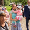 Паломники в древнем храме Нижнего Архыза