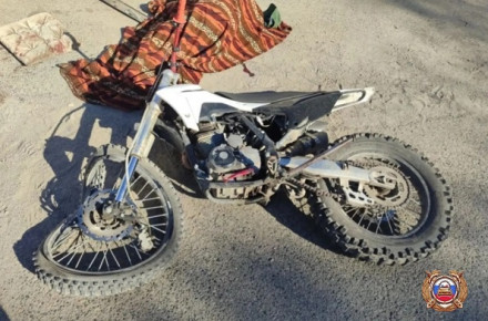 В Пятигорске в ДТП на питбайке погиб 15-летний подросток, его пассажир в реанимации