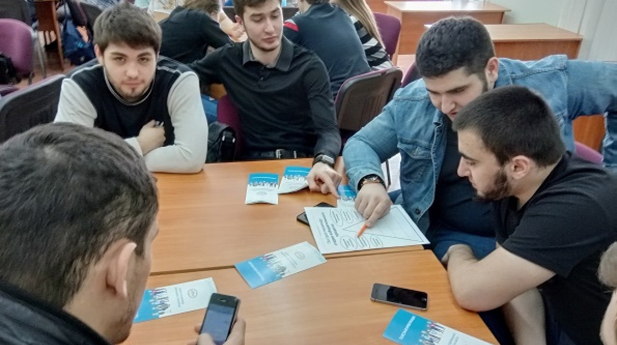 Молодежный избирком Ставрополья провел познавательную игру «Избирательное право на 100 баллов»