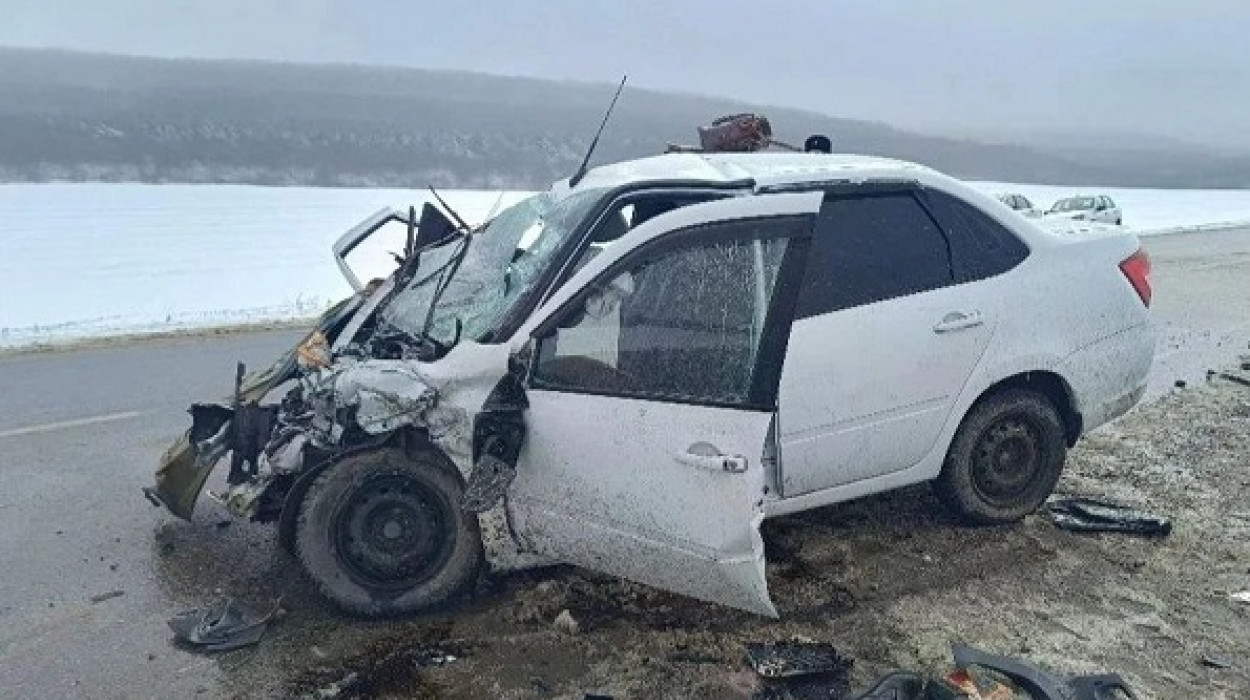 В ДТП погибли три человека