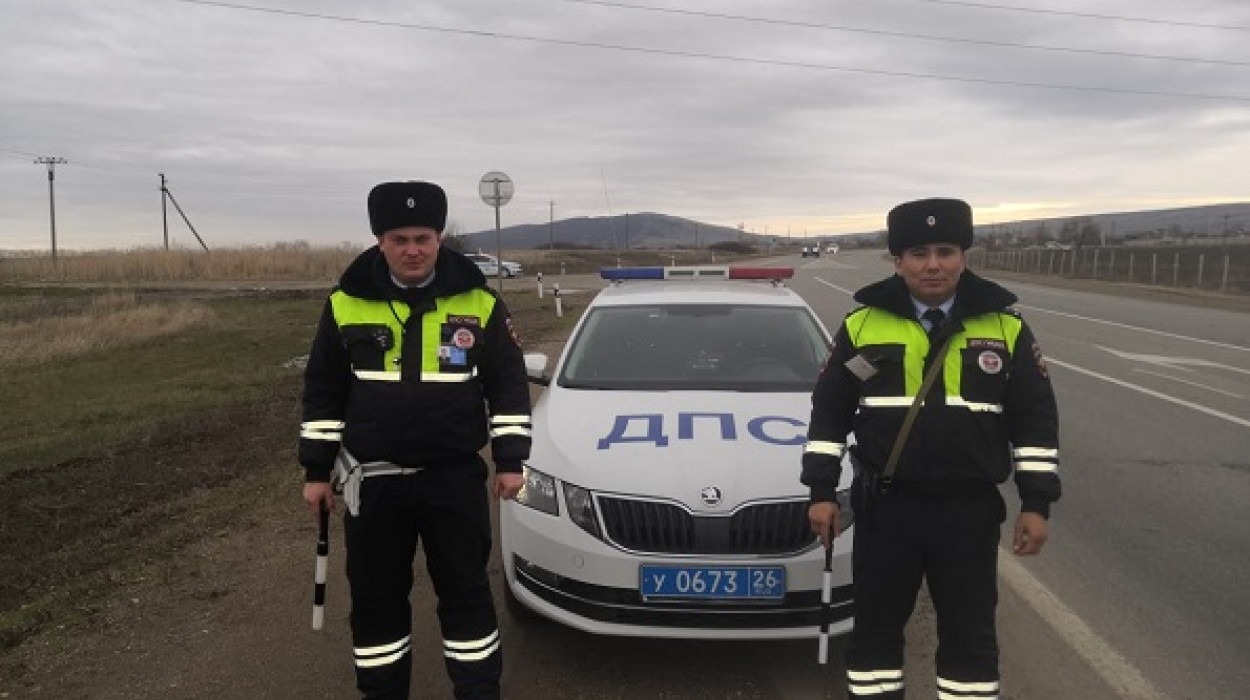 Ставропольские дорожные полицейские помогли роженице вовремя добраться до роддома