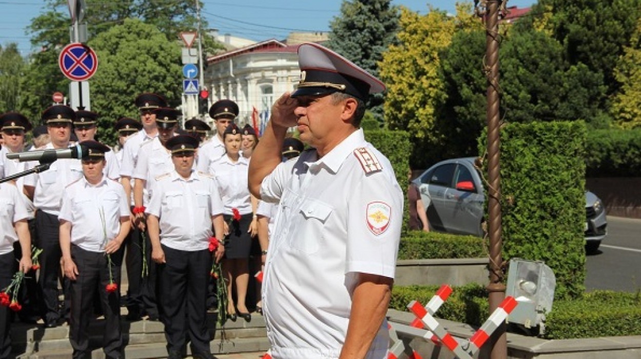 Торжественный митинг, посвященный 99-ой годовщине со дня образования ОВД края, состоялся в Ставрополе