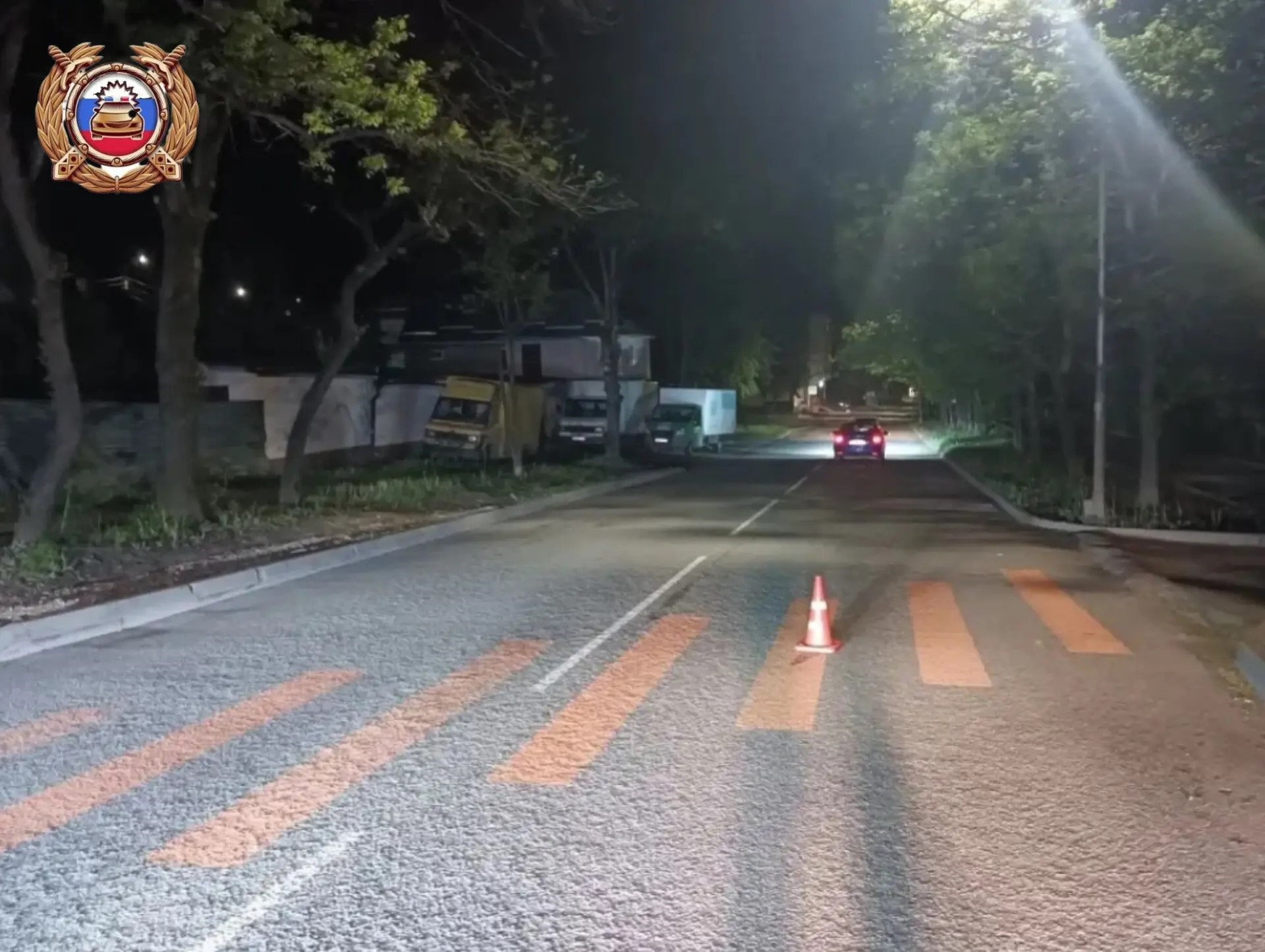 В Кисловодске автомобиль “Тойота Камри” сбил подростка на пешеходном переходе и скрылся