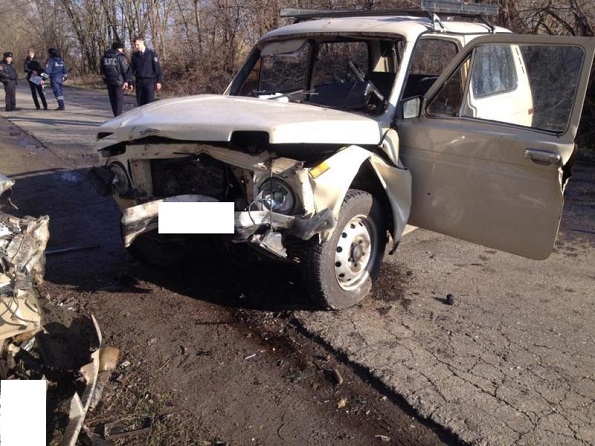 В Кочубеевском районе из-за ямы на дороге произошло ДТП