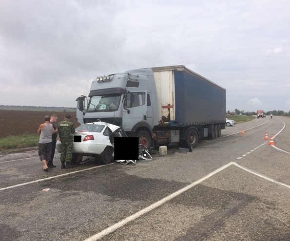 Трое погибших и один раненый в ДТП в Петровском районе