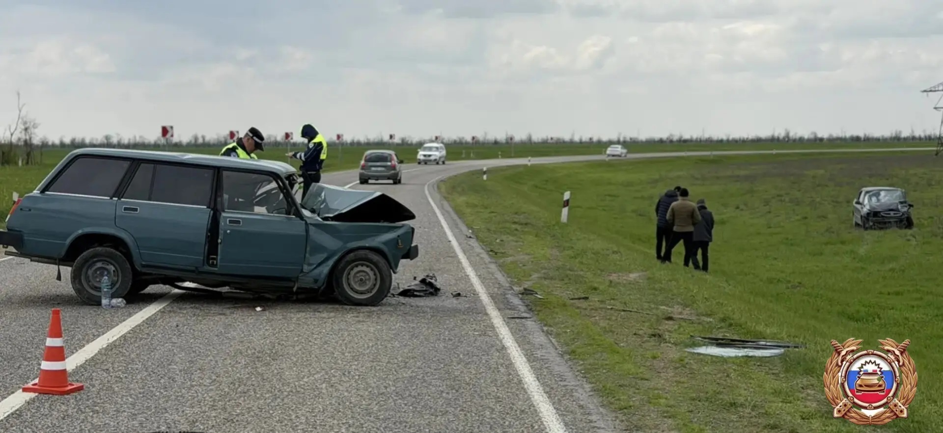 В Курском округе в результате столкновения двух автомобилей пострадали трое человек
