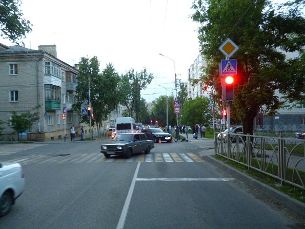 В Ставрополе иномарка сбила велосипедиста