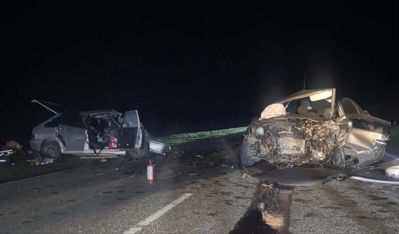 ️Четыре человека, включая двоих детей, погибли в ДТП в Александровском округе