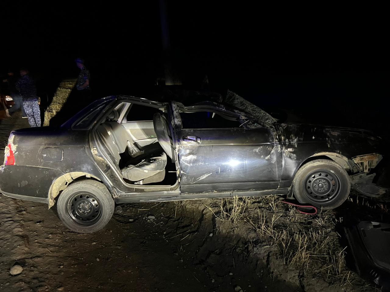 В Курском округе при опрокидывании автомобиля пострадали двое подростков