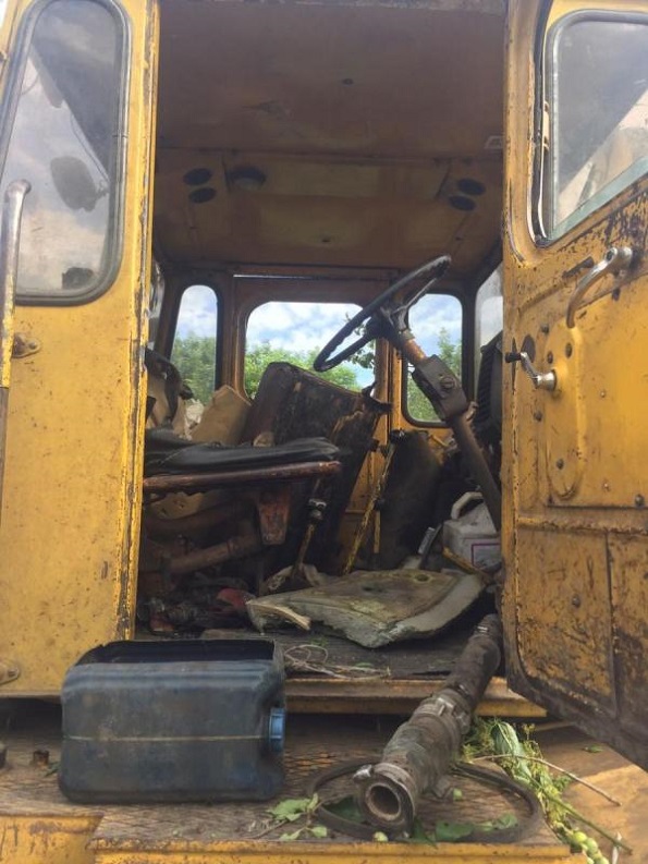 В Андроповском районе погиб тракторист после падения из кабины